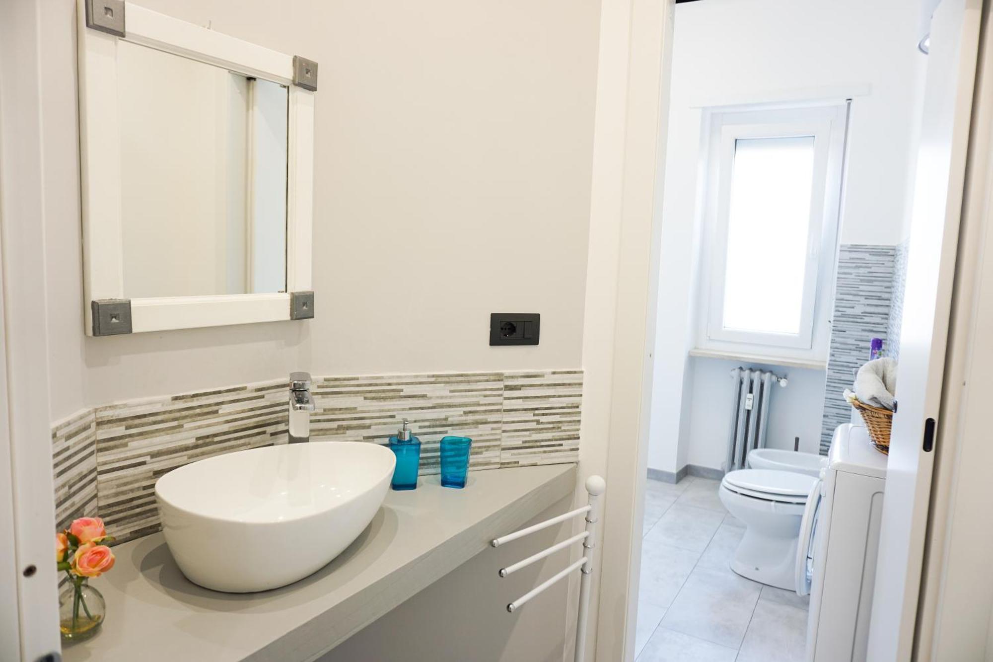 Metro Apartment Турин Экстерьер фото