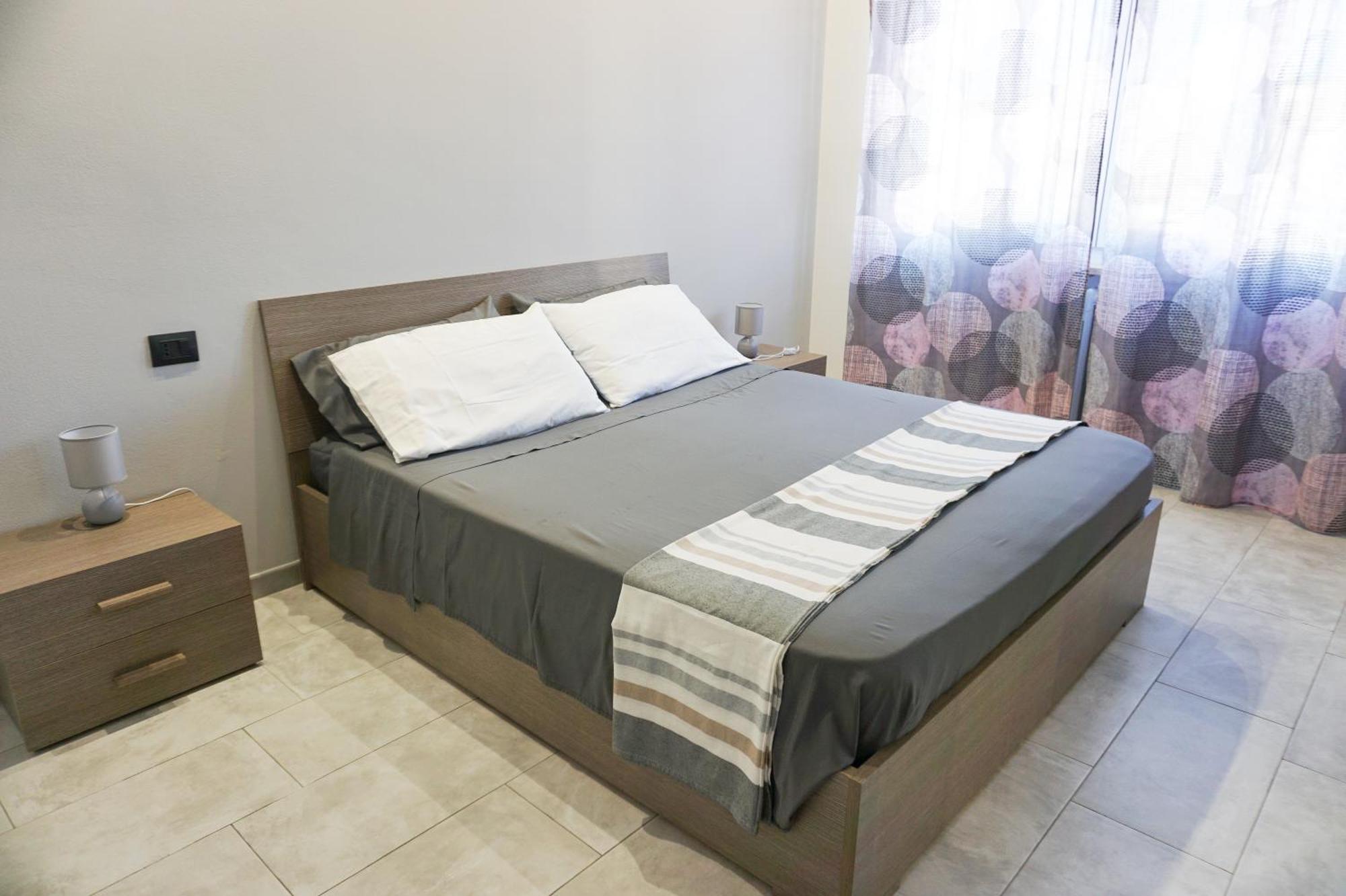 Metro Apartment Турин Экстерьер фото
